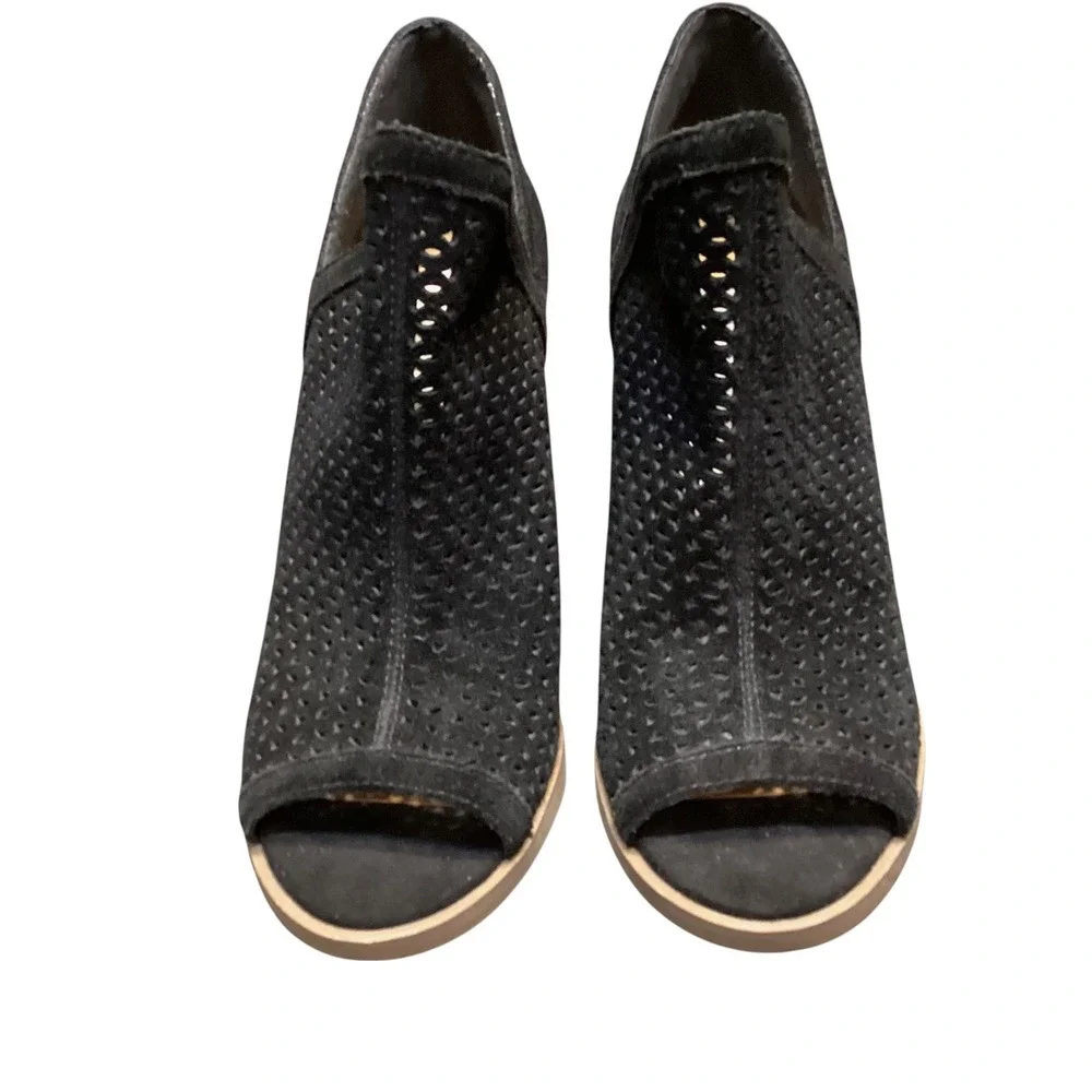 Lucky Brand Livey Black Suede Perforated Open Toe Block Heel Booties 8M Boho EUC